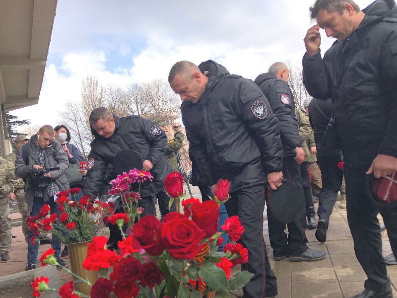 В столице Крыма почтили память павших от рук экстремистов в 2014 году